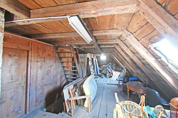 Immeuble de rendement net 6,12 % avec chauffage à distance. 13