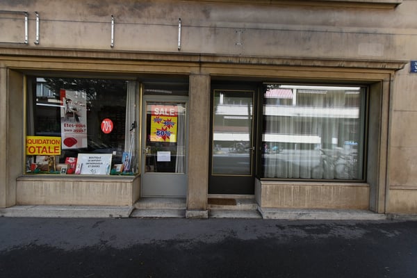 Locaux commerciaux avec deux appartements au coeur de Lausanne 12