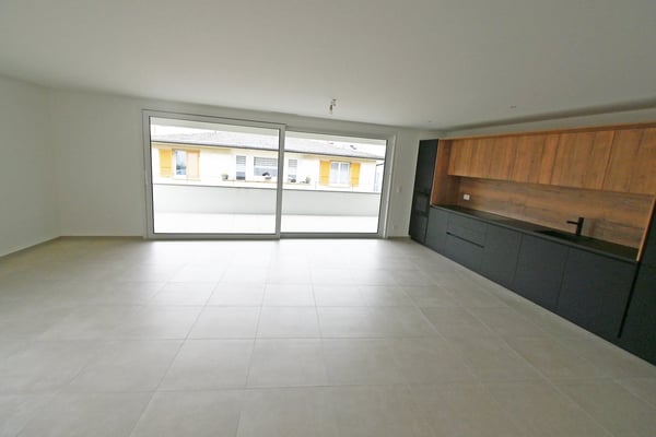Appartement neuf de 3.5 pièces avec balcon à Neuchâtel 2