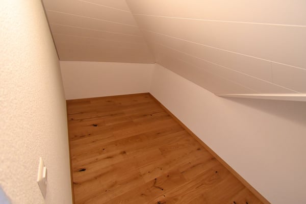 Appartement attique lumineux avec terrasse panoramique à Les Ponts-de-Martel 9