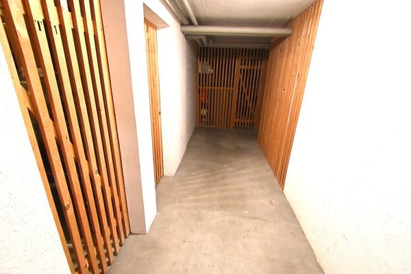 Appartement 2.5 pièces lumineux avec terrasse à Neuchâtel 10