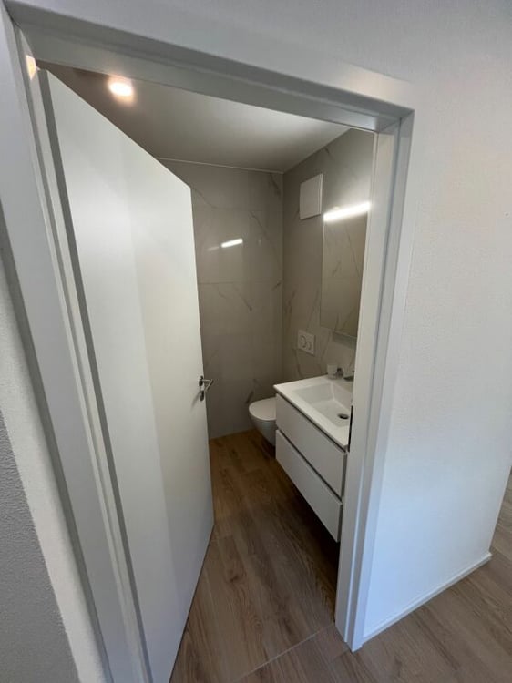 GRENAT-GRYON - STUDIO A LOUER A L'ANNEE OU A LA SAISON D'HIVER 2