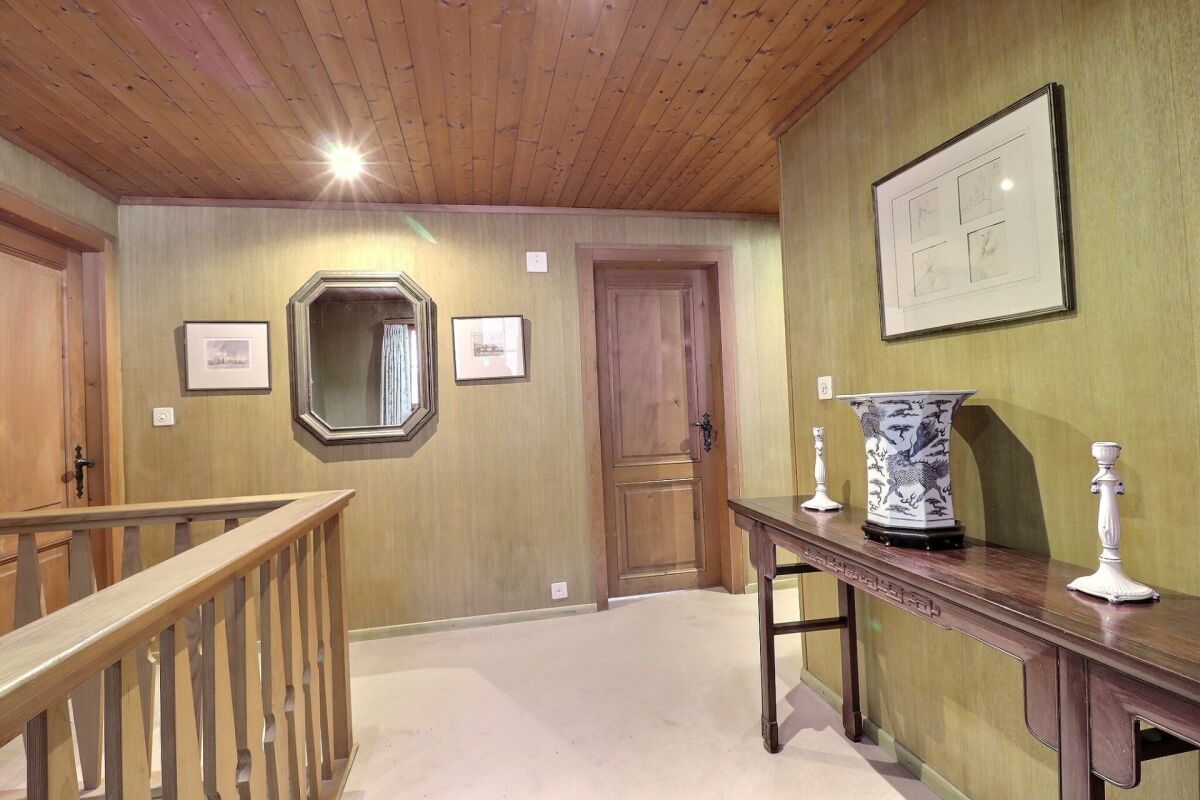 Three-story chalet in the residential complex with panoramic views of the Alps.