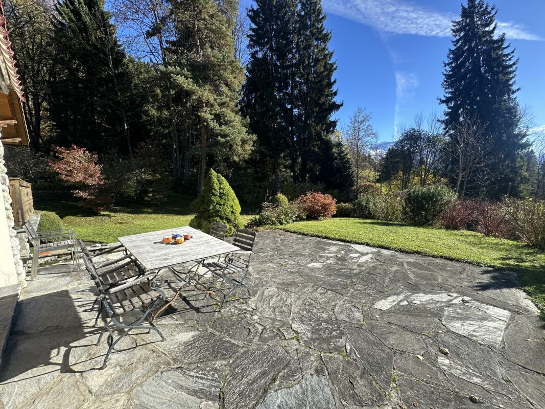 Chalet de 9 pièces, proche du centre