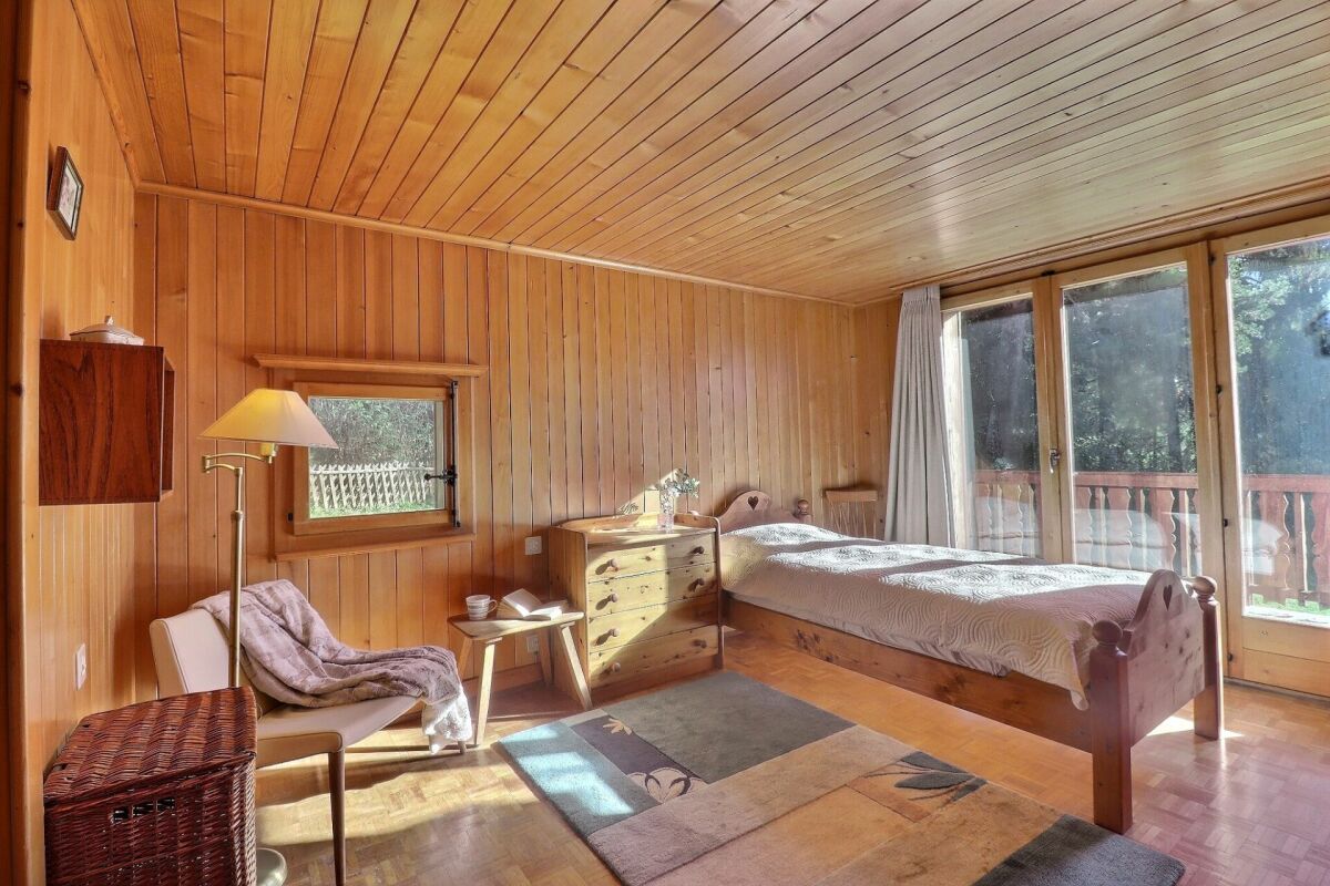 Chalet de 9 pièces, proche du centre