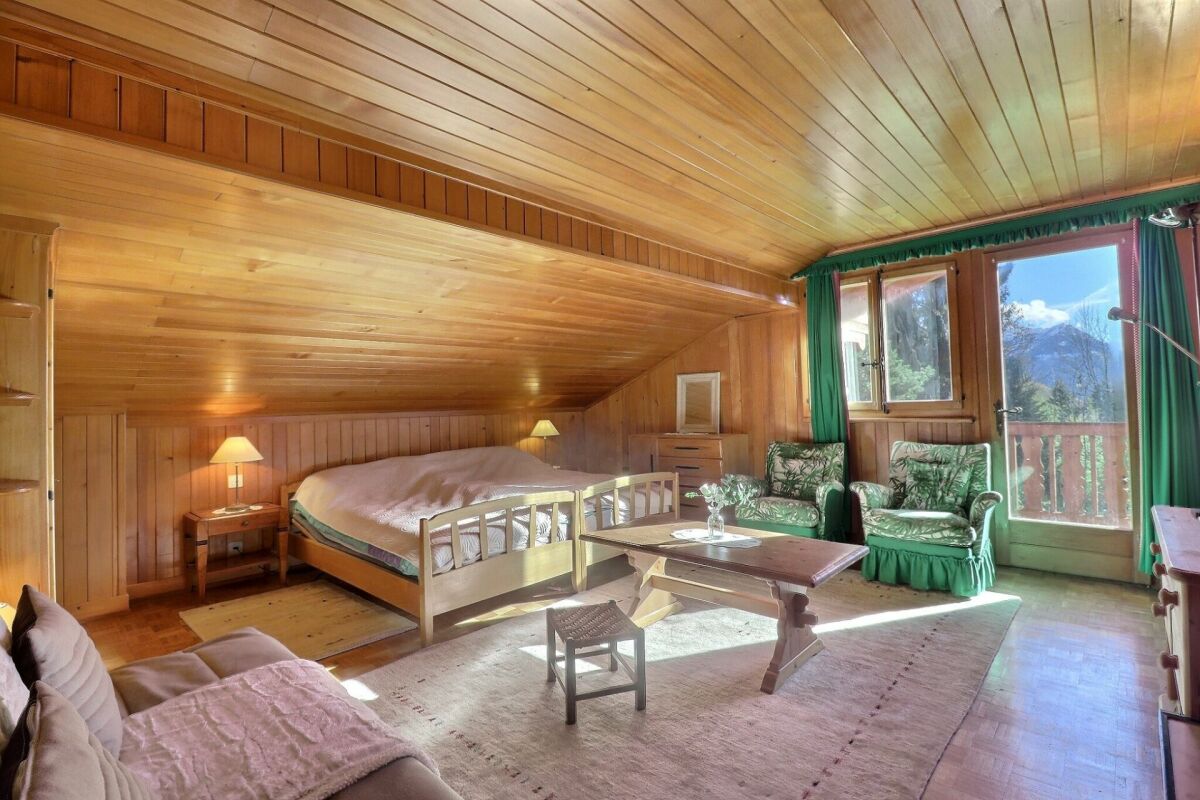 Chalet de 9 pièces, proche du centre