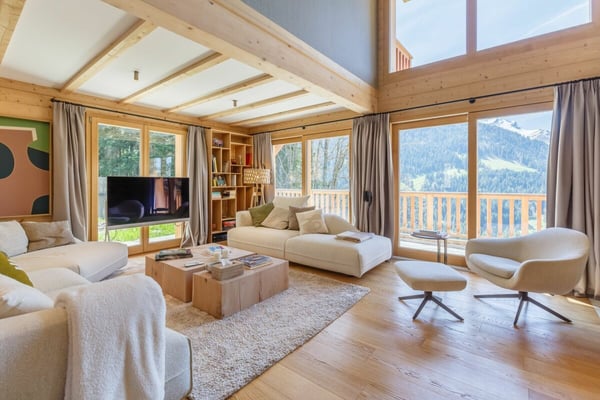 Chalet de 8 pièces avec vue imprenable 2