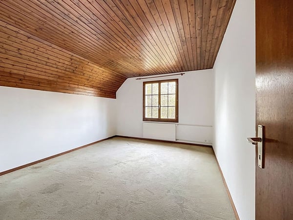 Belle villa à réinventer dans un cadre privilégié 8