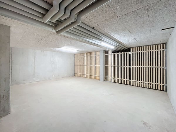 Local commercial de 20m2 + dépôt de 40m2 5