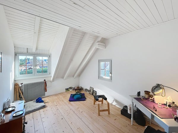 Cadre bucolique + fort potentiel constructible 12
