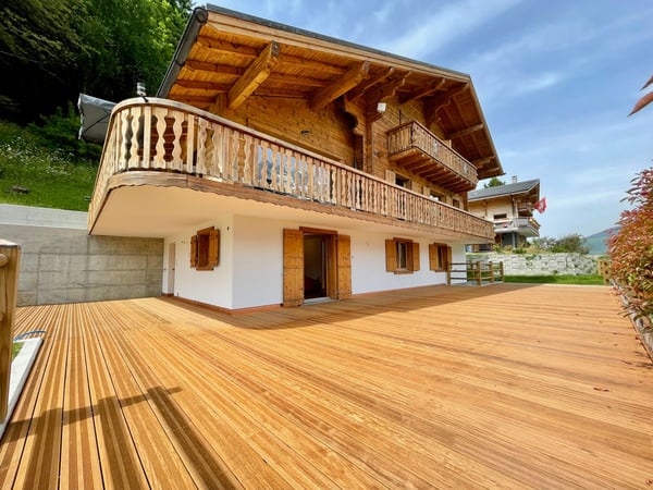 MAGNIFIQUE CHALET DE 2 APPARTEMENTS 1