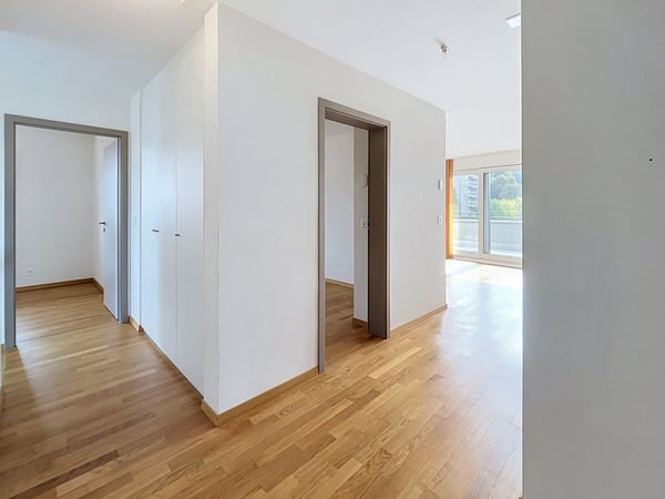 Attique avec ascenseur privatif et balcon périphérique 10