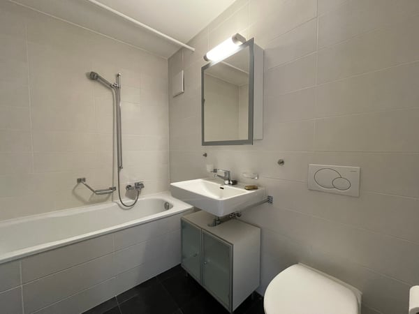 Appartement 2.5 pièces au rez-de-chaussée avec terrasse et jardin 5