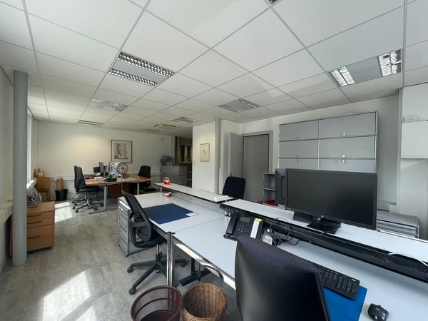Spacieuse surface de bureau, facile d'accès - 1ER LOYER OFFERT 5