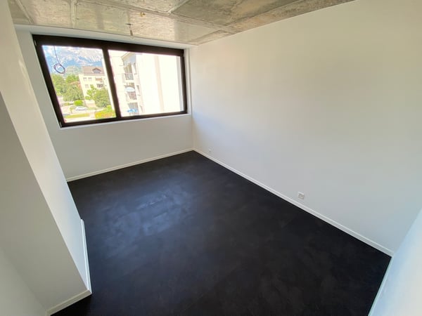 Bureaux / cabinet moderne de 3.5 pièces au 3ème étage 3