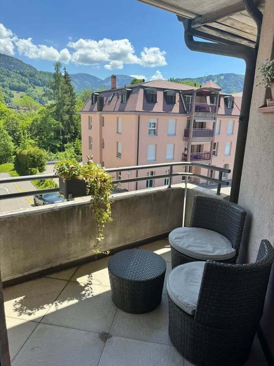 Appartement très lumineux de 4.5 pièces au coeur de la ville 3