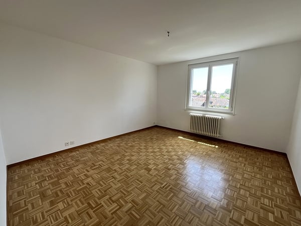 Grand 2.5 pièces avec balcon à Echallens 3