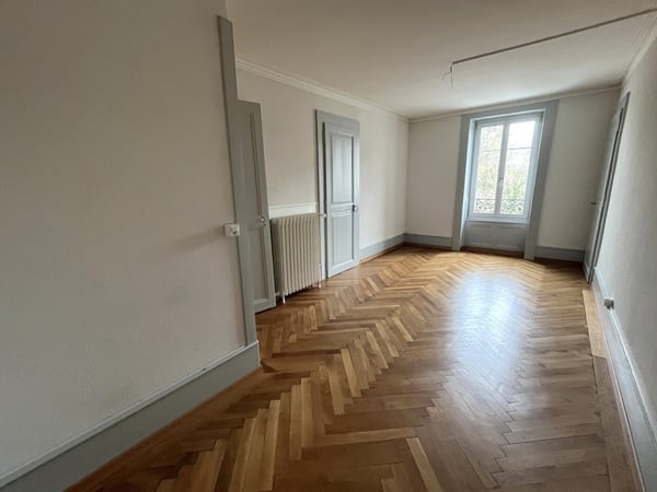 Grand 4 pièces avec balcon et jardin à Yverdon-les-Bains 2