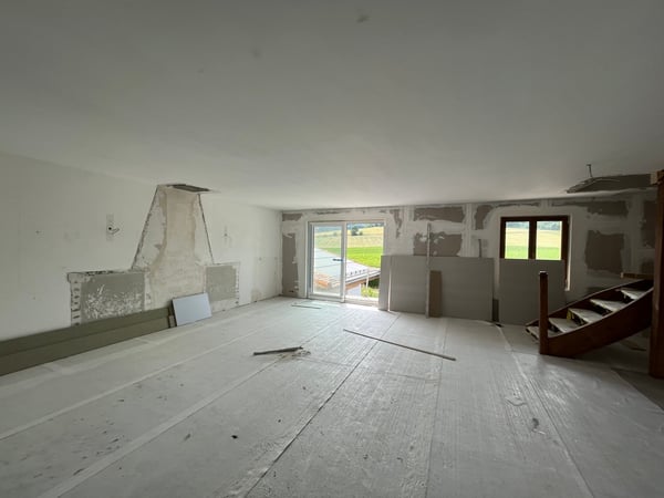 Spacieux appartement de 5.5 pièces en duplex en cours de rénovation. 3