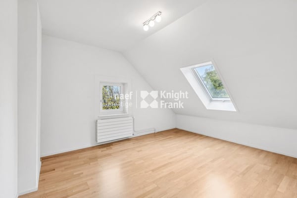 Splendide maison moderne de 2 pièces avec un grand jardin à Colombier 11