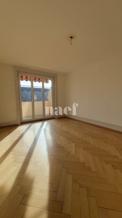 Appartement de 1 pièces situé au 4ème étage, rue de l'Eglise 6, 2000 Neuchâtel 2