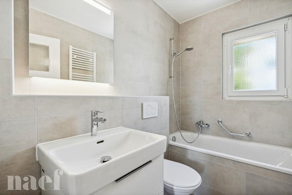 Magnifique appartement entièrement rénové. 4