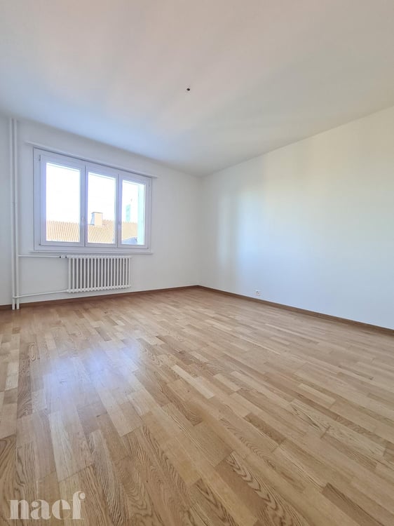 Bel appartement situé à deux pas de la gare CFF et des commerces. 6