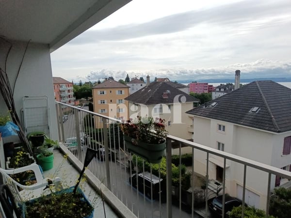 Appartement de 2.5 pièces au 4ème étage 7