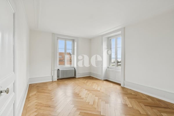 très grand appartement de 3.5 pièces proche du centre 9