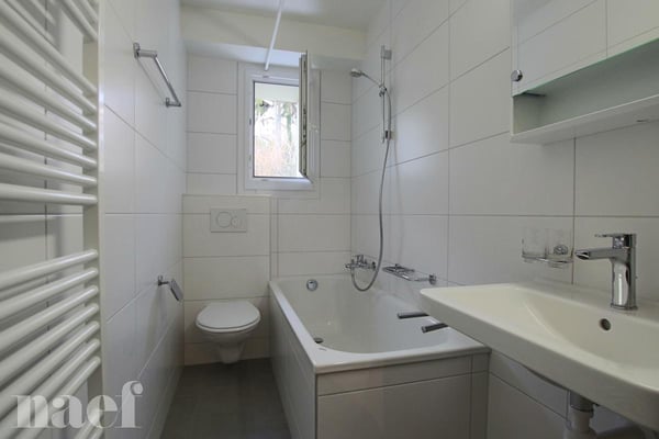 Bel appartement de 3 pièces, proche des commodités. 6