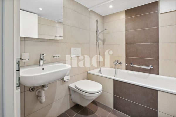 Bel appartement atypique situé au coeur de la Ville. 2