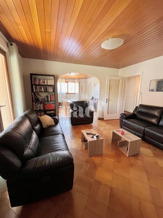 Grand appartement 4.5 pièces idéalement situé 5