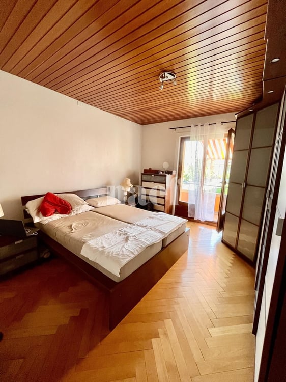 Grand appartement 4.5 pièces idéalement situé 6