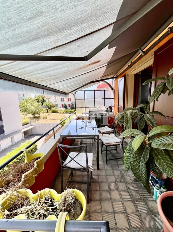 Grand appartement 4.5 pièces idéalement situé 7