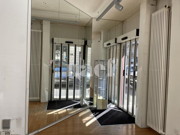 Surface Commerciale de 58 m² au Centre-Ville de Neuchâtel Emplacement de Premier Choix ! 4