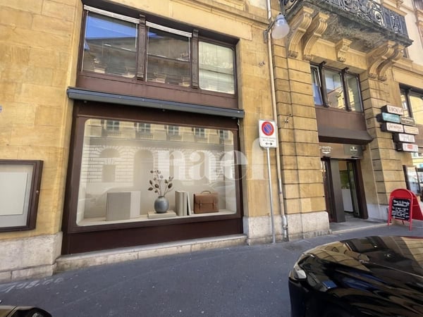 Surface Commerciale de 58 m² au Centre-Ville de Neuchâtel  Emplacement de Premier Choix ! 5