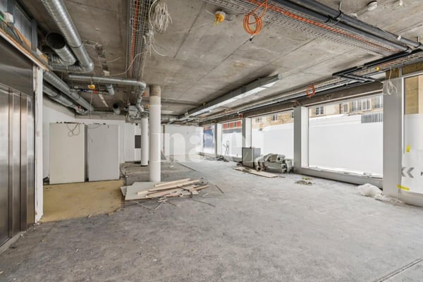Nouveau commerce disponible en travaux 4