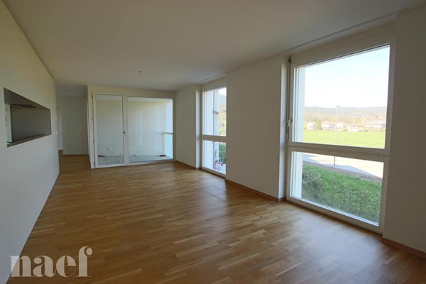 Bel appartement situé dans un complexe construit en 2013. 9