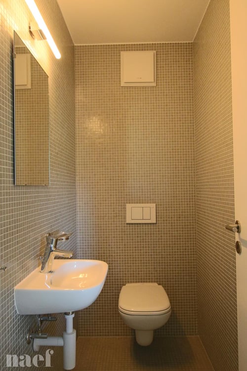 Bel appartement situé dans un complexe construit en 2013. 5