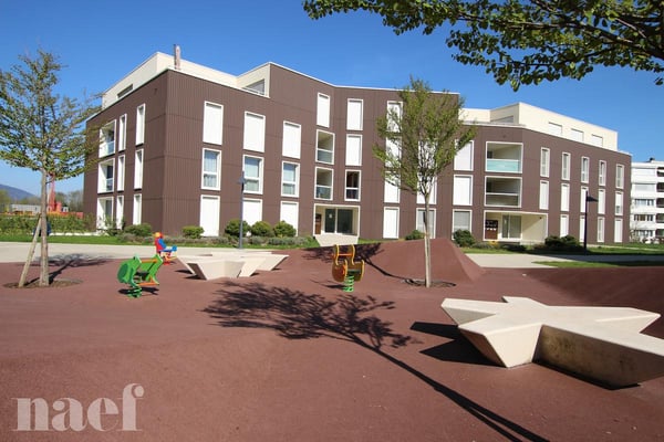Bel appartement situé dans un complexe construit en 2013. 1