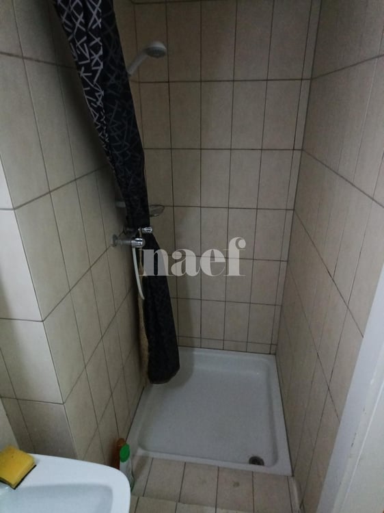 Appartement situé au centre ville, dans la zone piétonne. 6