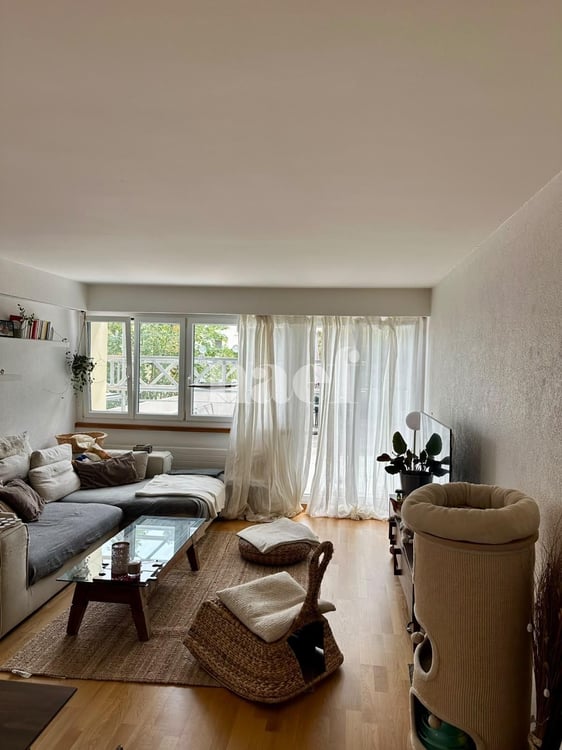 Bel appartement avec terrasse 1