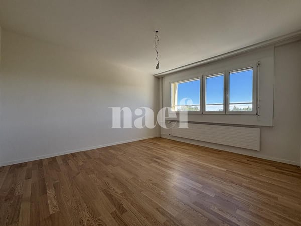Sublime 2.5 pièces rénové avec balcon situé à la Chaux-de-Fonds 1