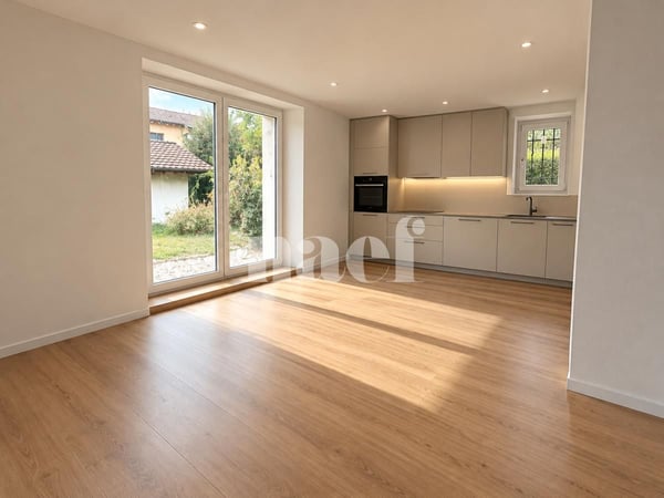 Loft entièrement rénové au rez inférieur à Corcelles 2