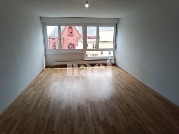 Magnifique 3 pièces rénové avec balcon à Neuchâtel 2