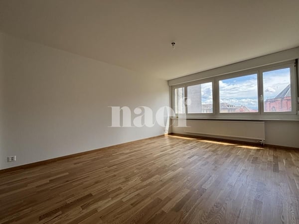 Appartement de 2 pièces idéalement situé à proximité du centre-ville de Neuchâtel 2