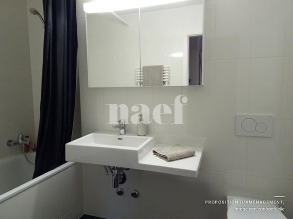 Appartement de 2 pièces au dernier étage - proche Maladière à Neuchâtel 4