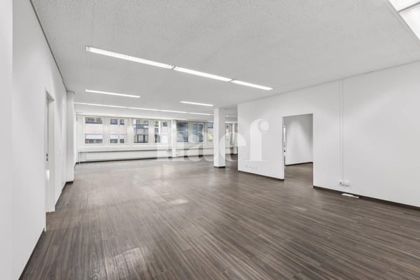 Nouvelle surface commerciale disponible de 534 m2 11