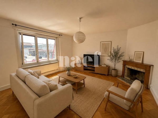 Au centre ville - Bel appartement de 5 pièces, env. 125m2 au 1er étage avec balcon 4