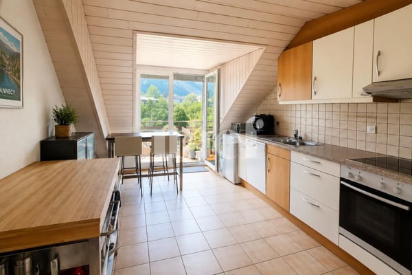Beau duplex de 7 pièces d'env. 210m2 au 2ème étage avec balcon 1